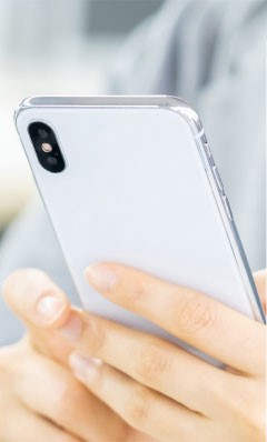 スマホ操作手元